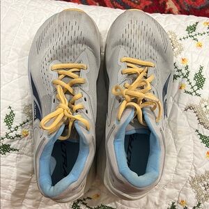 Women's Athletic Shoes in Gray and Blue